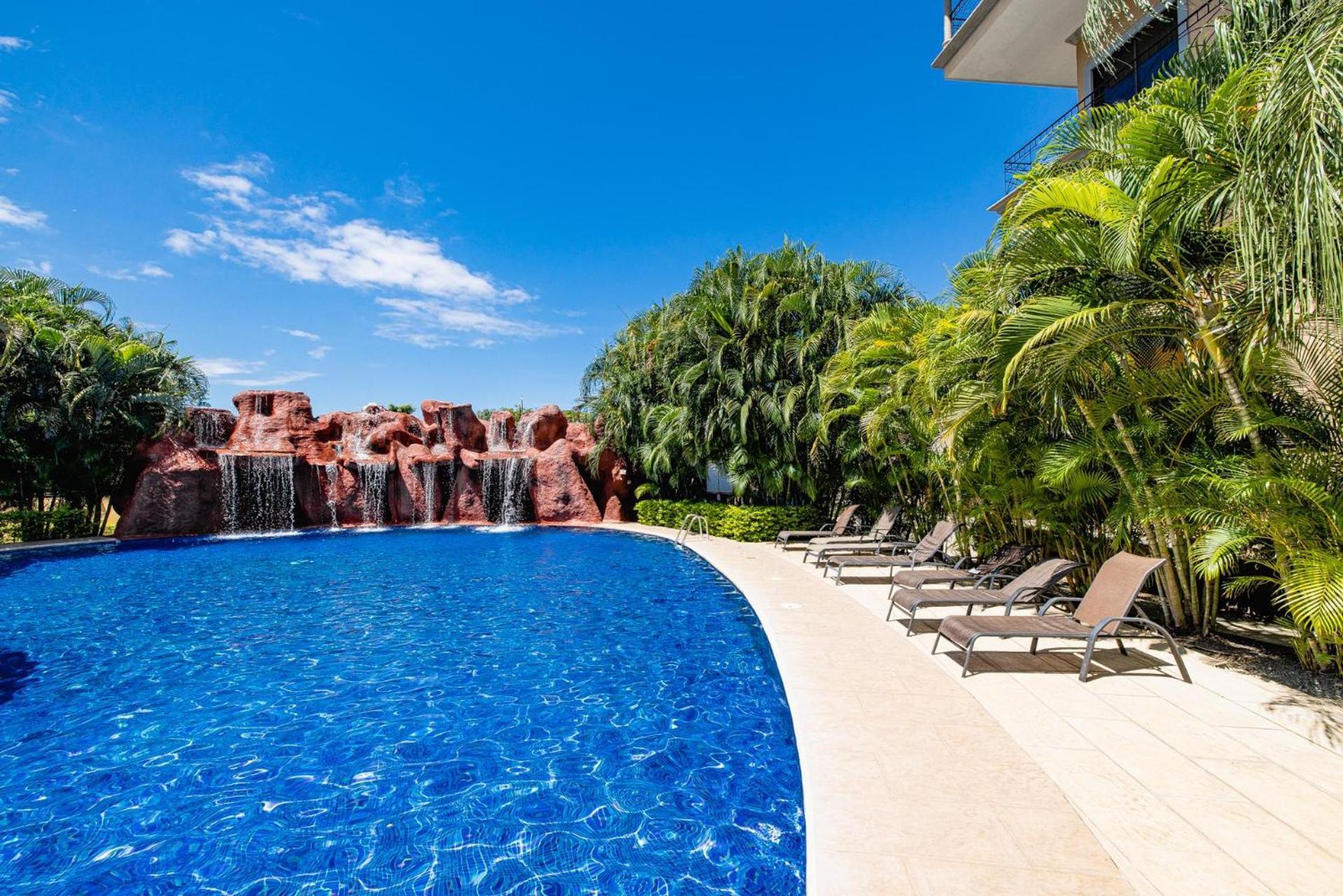 Sunrise 6- Ocean View 2 Bedroom Condo, Steps To The Beach Тамариндо Екстериор снимка